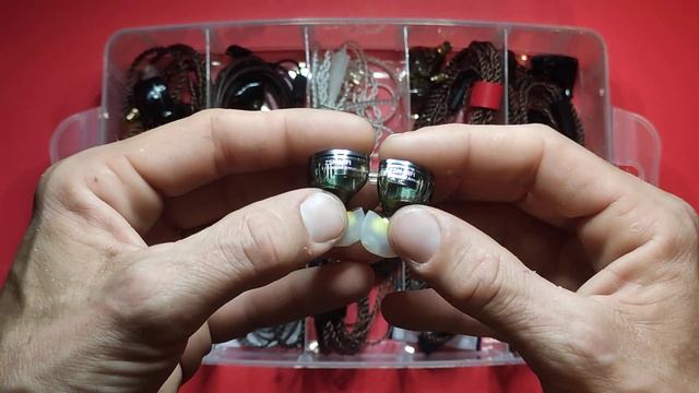 HUGE Classic IEM and Earbud haul! What should I do with it?? смотреть онлайн