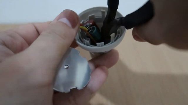 What is Inside E27 LED Bulb смотреть онлайн
