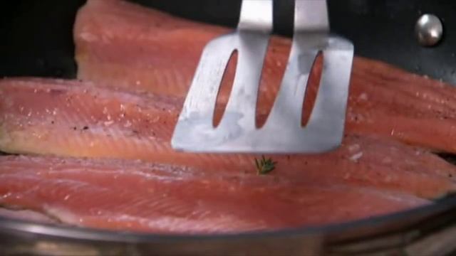 Jamie's Fish Suppers - S01E01 - Рыбные ужины Джейми (RUS) смотреть онлайн