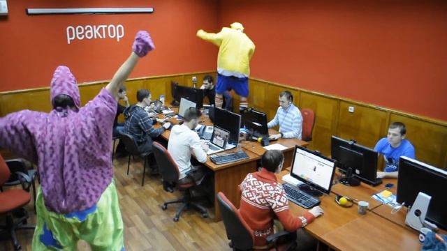 Реактор. Поздравление с 8 марта смотреть онлайн