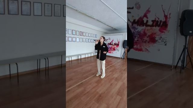 "Одно и то же" Переверзева Валерия, солистка студии эстрадного вокала "Малина" г. Барнаула смотреть онлайн