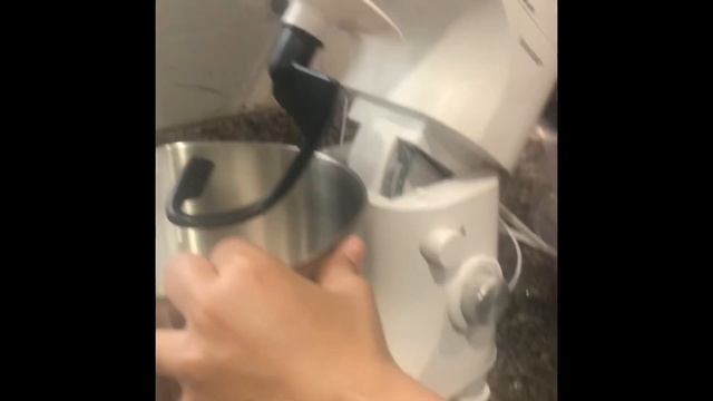 ab atta nahi goondhna perahy ga ?/ lidl stand mixer unboxing and review смотреть онлайн