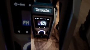 Радио Makita DMR114