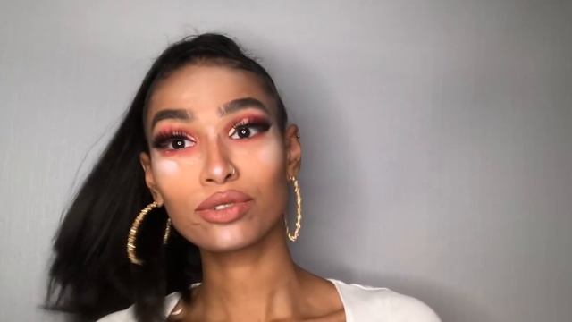 делаю плохой макияж и исправляю его в Facetune