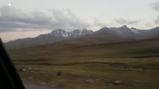 Снежные вершины перевала Алабель. смотреть онлайн