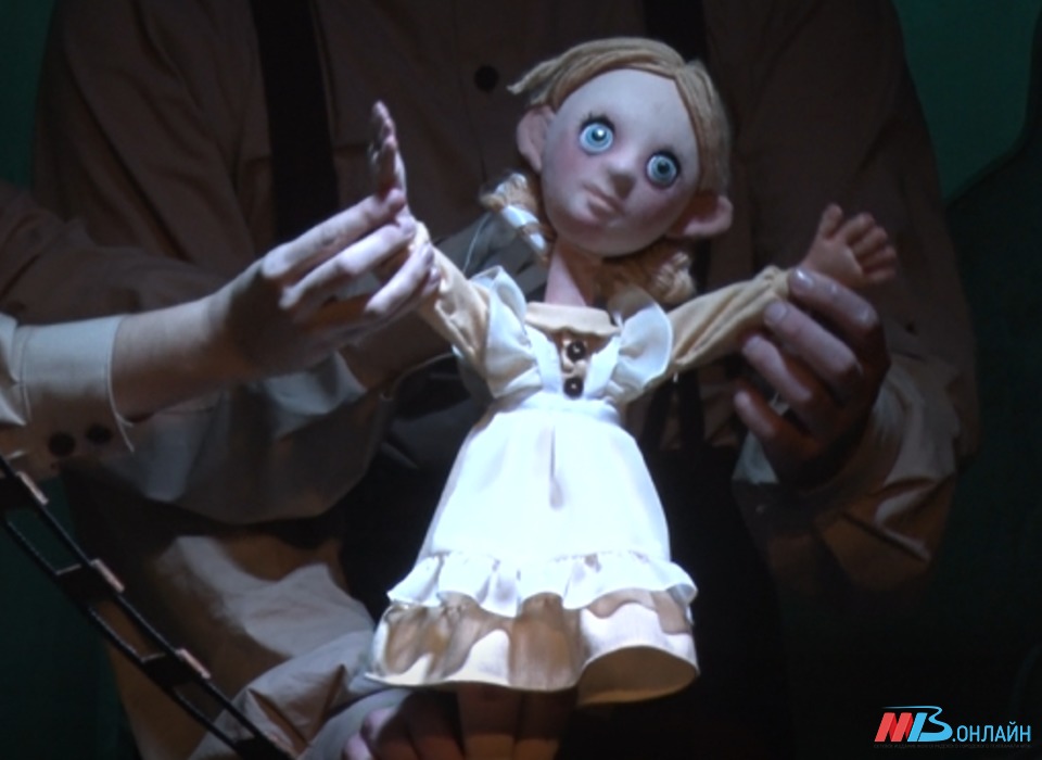 В Волгоградском областном театре кукол состоялся предпоказ спектакля «Том Сойер»