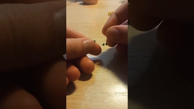 Кольцо из бисера на Новый год смотреть онлайн