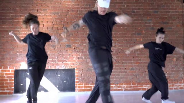 Michelle Beatz | Choreography | Make It Rain