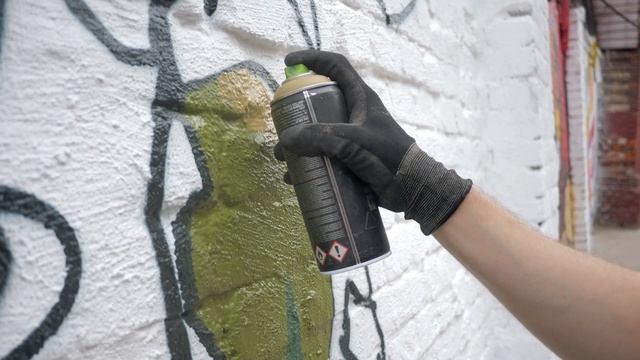 Roman Muratkin paint a mural using SketchAR app and augmented reality смотреть онлайн