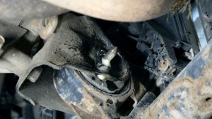 Hyundai Accent 2. Замена передней опоры(подушки) двигателя МКПП/АКПП