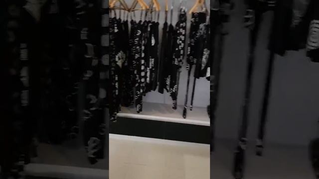 Шопинг на Бали! Какие вещи можно купить на Бали?Часть 1: Бутик с Кимоно))) смотреть онлайн