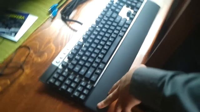 Corsair Vengeance K90 Keyboard смотреть онлайн