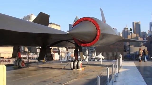 American Adventures. NYC. Авианосец-музей "Интрепид". Aircraft Carrier Museum "Intrepid" смотреть онлайн