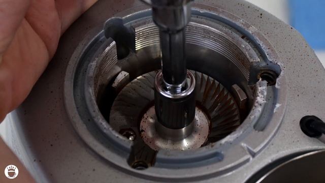 Cleaning the Burrs and Grind Chamber of Mazzer Super Jolly - Easy Tutorial! смотреть онлайн
