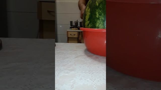 Арбуз 18 кг😱😱😱😱😱😱 смотреть онлайн