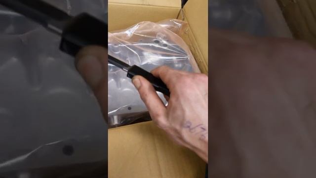 ?2020 Honda CR-V Hybrid Cracked Oil Pan Replacement ?? #tevideos #mechanic #honda смотреть онлайн