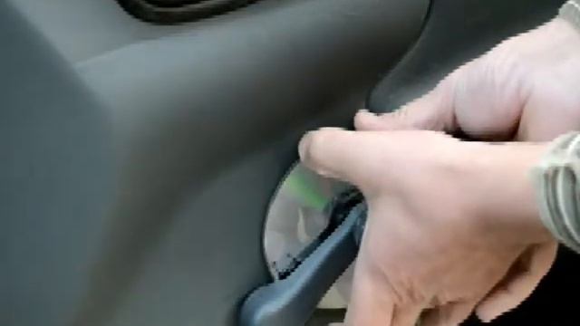 Съемник ручки стеклоподъемника смотреть онлайн