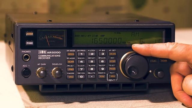 AOR AR5000 Приём КВ без помех. Слушаем эфир на хороший приёмник. Радиолюбители и радиохулиганы. смотреть онлайн
