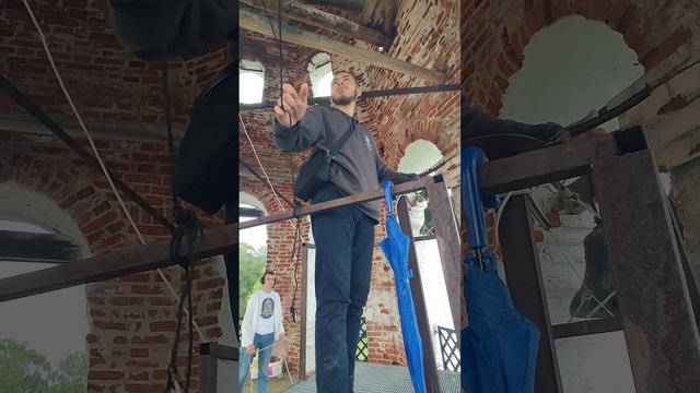 Колокольный  звон  в Казанской Преображенской церкви Романова Борисоглебской стороны города Тутаева