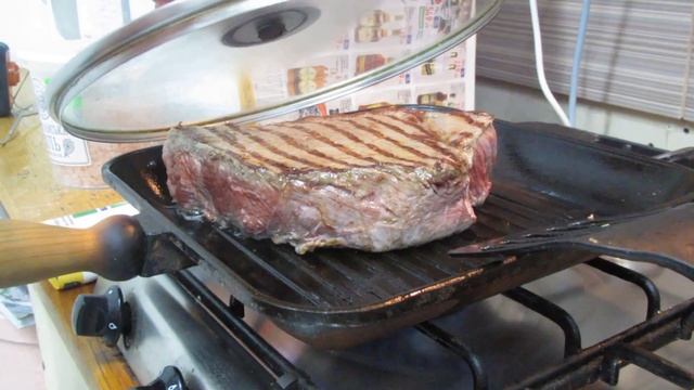 Стейк из говядины на сковороде рецепт смотреть онлайн