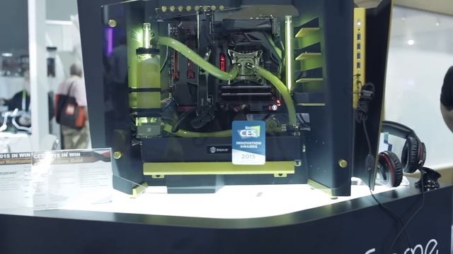 $999 PC Case - InWin S-Frame & S-BOX Case Showcase смотреть онлайн
