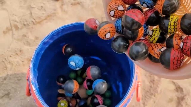Coca Cola, Different Fanta, Mtn Dew, Pepsi,Sprite and Stretch Armstrong vs Mentos in Big Undergroun смотреть онлайн