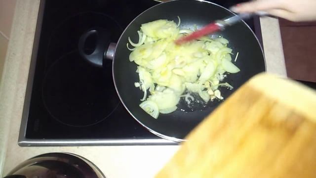 Карп тушеный в сметанном соусе. Вкусная рыбка смотреть онлайн