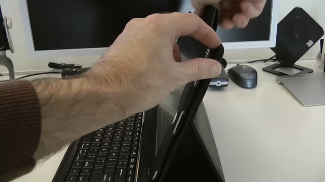 Case Mate Esquire Case Review for New Apple iPad & iPad 2 смотреть онлайн