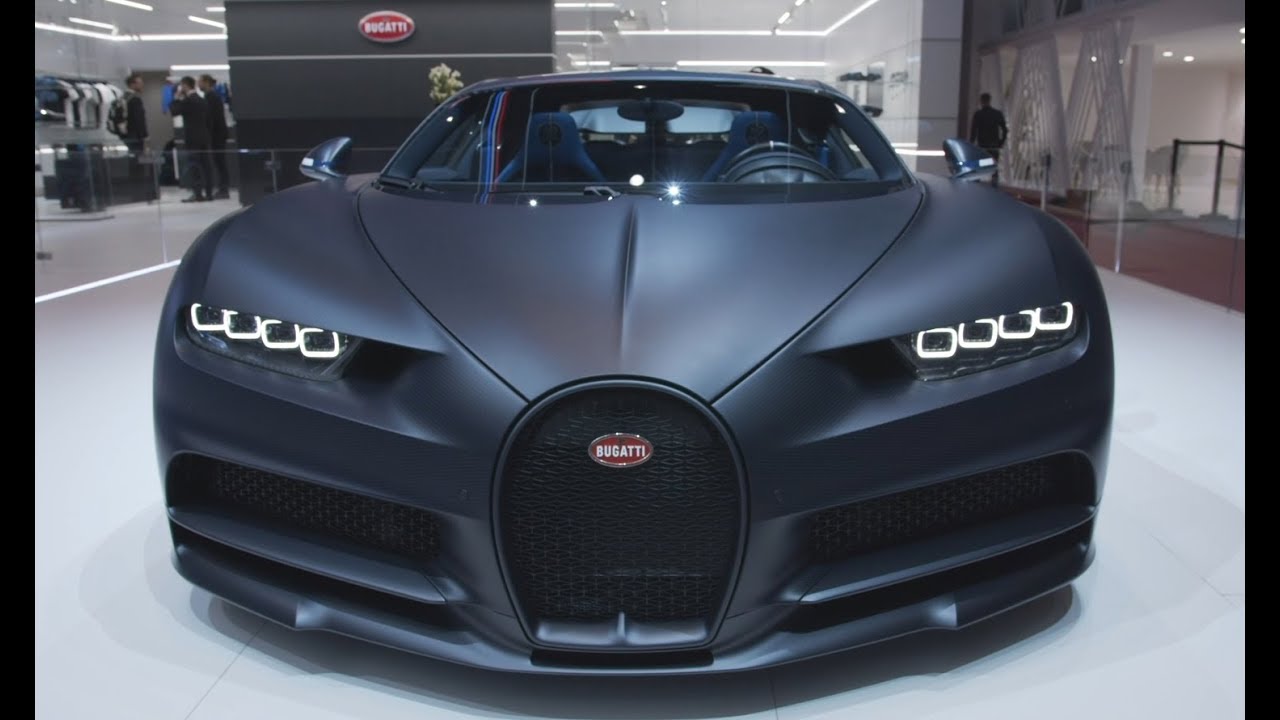 Bugatti Chiron Sport «110 ans Bugatti» Walkaround - Экстерьер и интерьер.mp4 смотреть онлайн