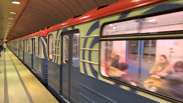 ⁴ᴷ [HDR] A MASTERPIECE OF THE MOSCOW METRO 🚇 Eng sub | Ancient Rome in the underground Moscow metro смотреть онлайн