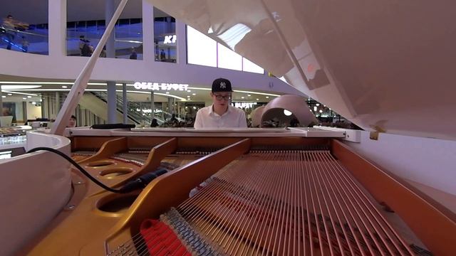 Sony HDR-MV1 piano play смотреть онлайн