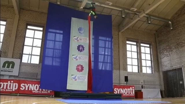 Выступление Российской гимнастки и трагическое окончание смотреть онлайн