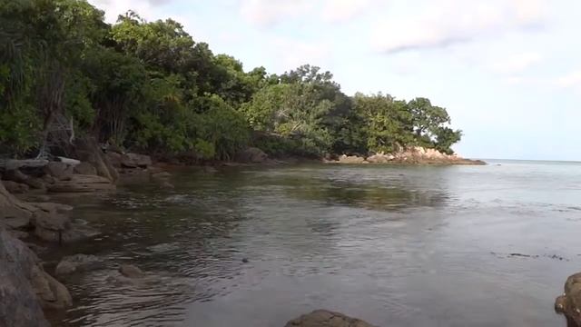 Island in Indonesia 2017 смотреть онлайн