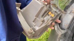 Легкая замена лампочки P215W в Митсубиши Аутлендер 3 / как снять задний фонарь Outlander 3