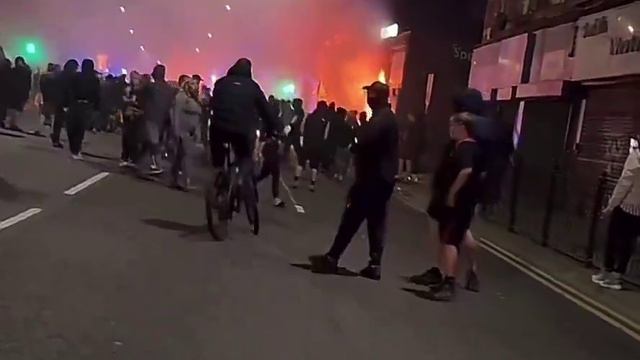 Беспорядки в Великобритании часть 6