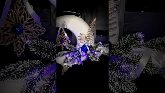 В продаже! Новогодний венок месяц с подсветкой гирлянда капельки. Диаметр около 60см. смотреть онлайн