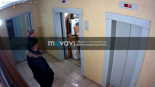 грузчики IKEA ломают лифт смотреть онлайн