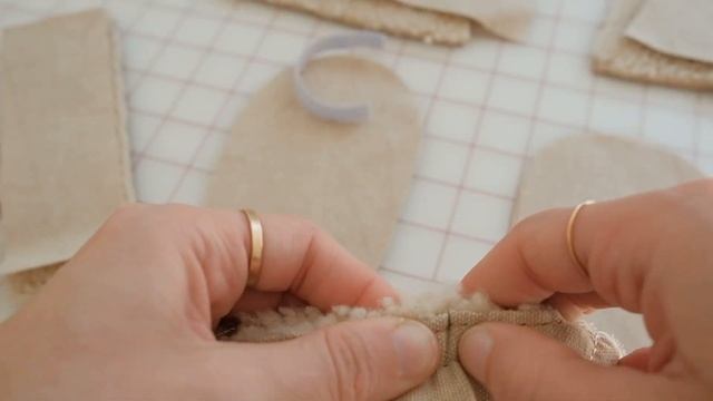 How To Sew Baby Slippers | Tutorial & Pattern смотреть онлайн