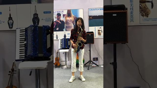 KIMAFUN UHF Professional High Fidelity Condenser SAXOPHONE Microphone Brass/Woodwind Instrument смотреть онлайн