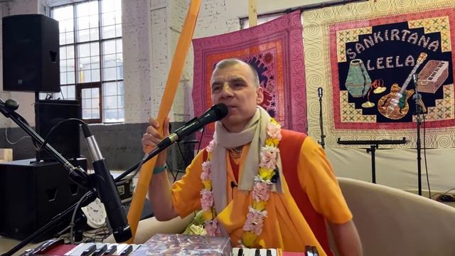 Самая большая ценность. Высшее прибежище - только в Боге 07.03.2022 | Бхакти Расаяна Сагар Свами смотреть онлайн