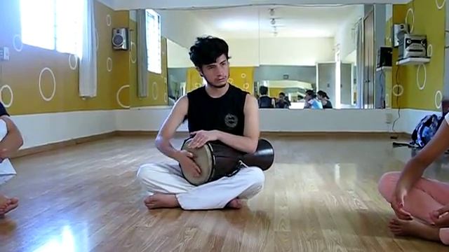 toque básico de atabaque de capoeira x Gibran смотреть онлайн