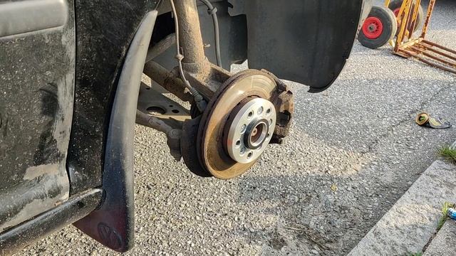 How to Install 18" Rims with 15mm Adapters 5x100 to 5x112 (Episode 7) смотреть онлайн