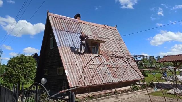 Беларусь. ШАЛАШ.Покраска ШИФЕРА от www.чисткакрыш.бел смотреть онлайн