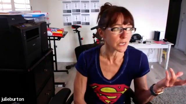 Parents: tips from Professional Organizer Julie Gardner! смотреть онлайн