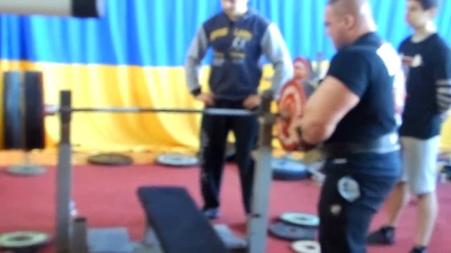 Петро Онищук разминка 290 кг на 2!!! смотреть онлайн
