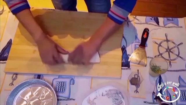 Rosette di pasta pizza cotte nel fornetto Ferrari. смотреть онлайн