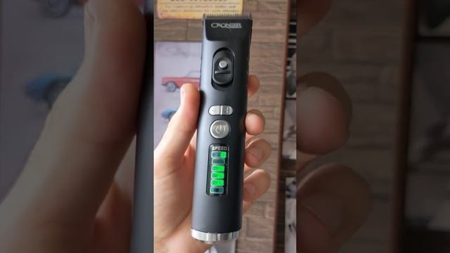 Профессиональная машинка для стрижки Cronier Professional CR-R1 смотреть онлайн