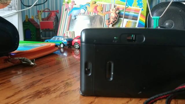 Ещё один фотоаппарат (более старый) смотреть онлайн