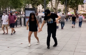 Кайфовая Чеченская Песня Рам Бам Бео В Тбилиси Лезгинка 2023 Парни И Девушка Танцуют Отдых ALISHKA