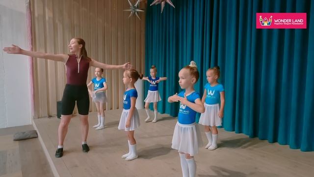 Танцуем детский танец вместе! смотреть онлайн